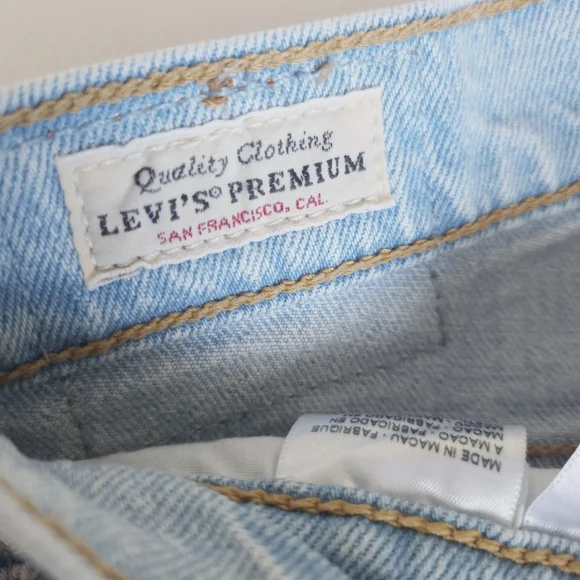 Levi's Light Wash High Rise Wedgie Skinny Ankle Jeans ✨️LIKE NEW✨️ - Picture 16 of 16
